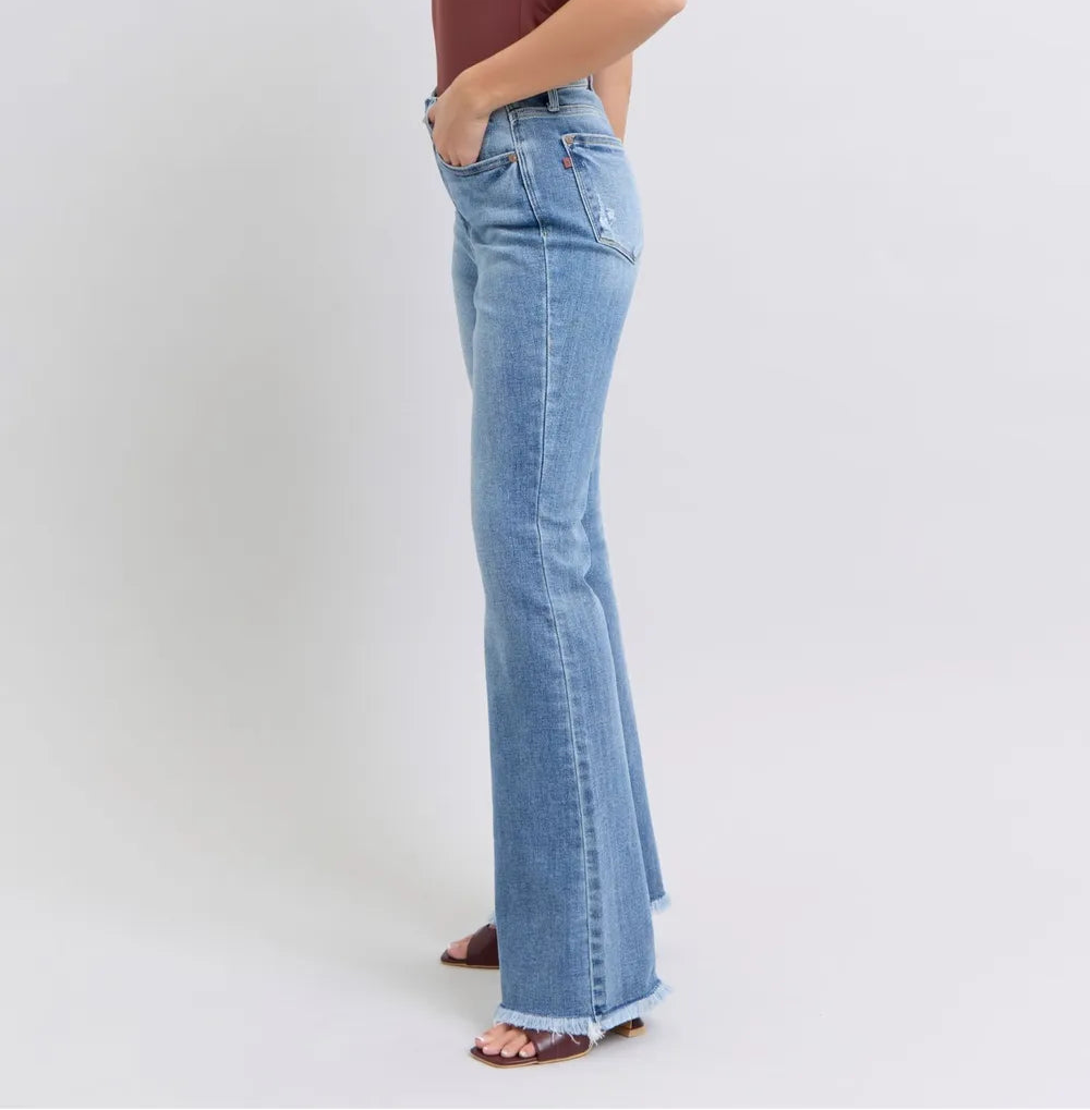 01b178ba-d41c-4102-a08c-04d9b4e05ea7-Max