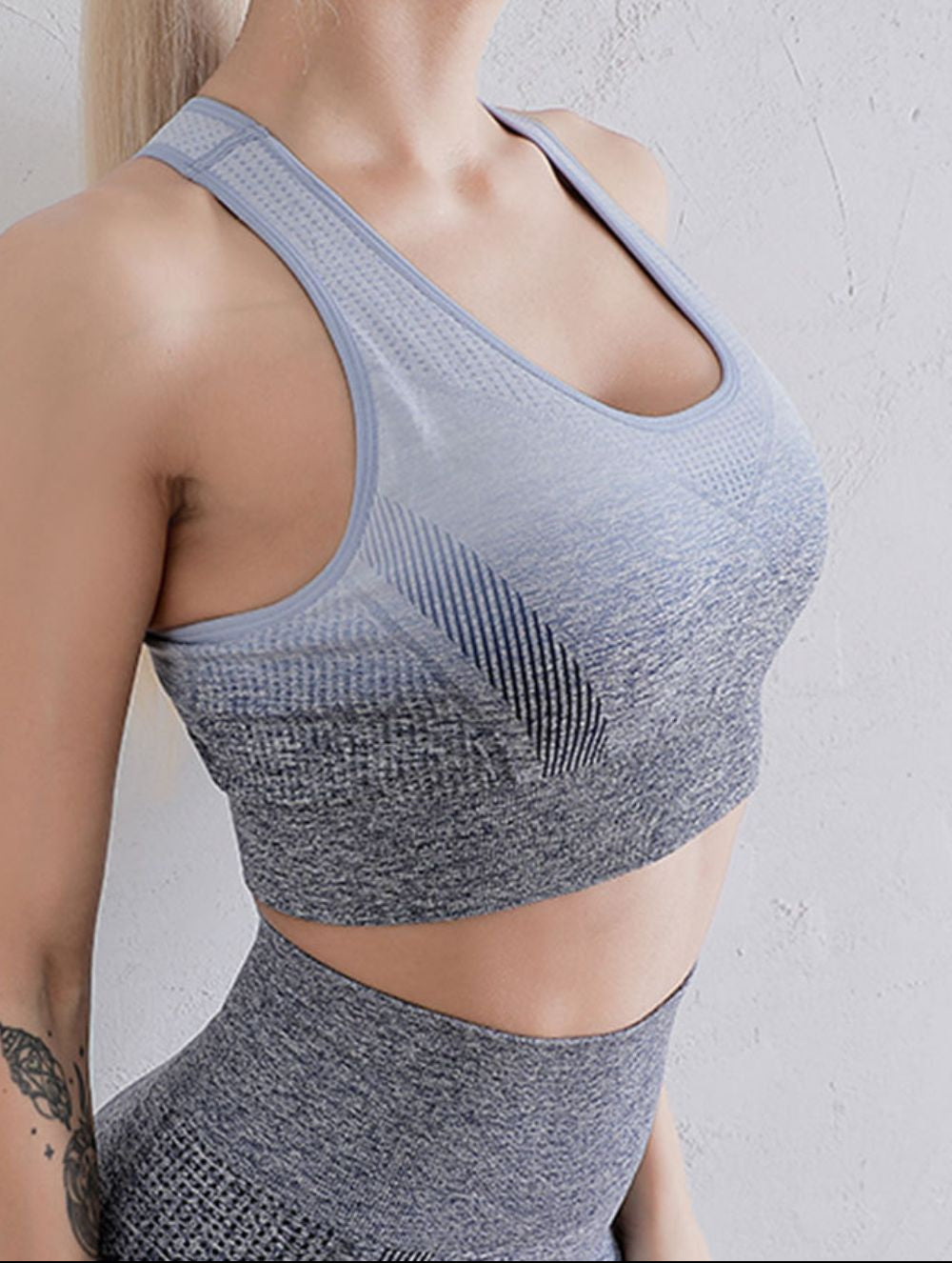 64b3a020bf114d5994b28ce0b57bddd6-Max