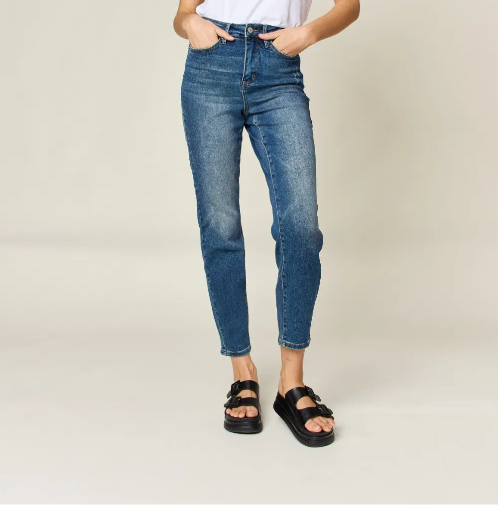 7c959797-531b-4d77-b706-c9751bef5587-Max