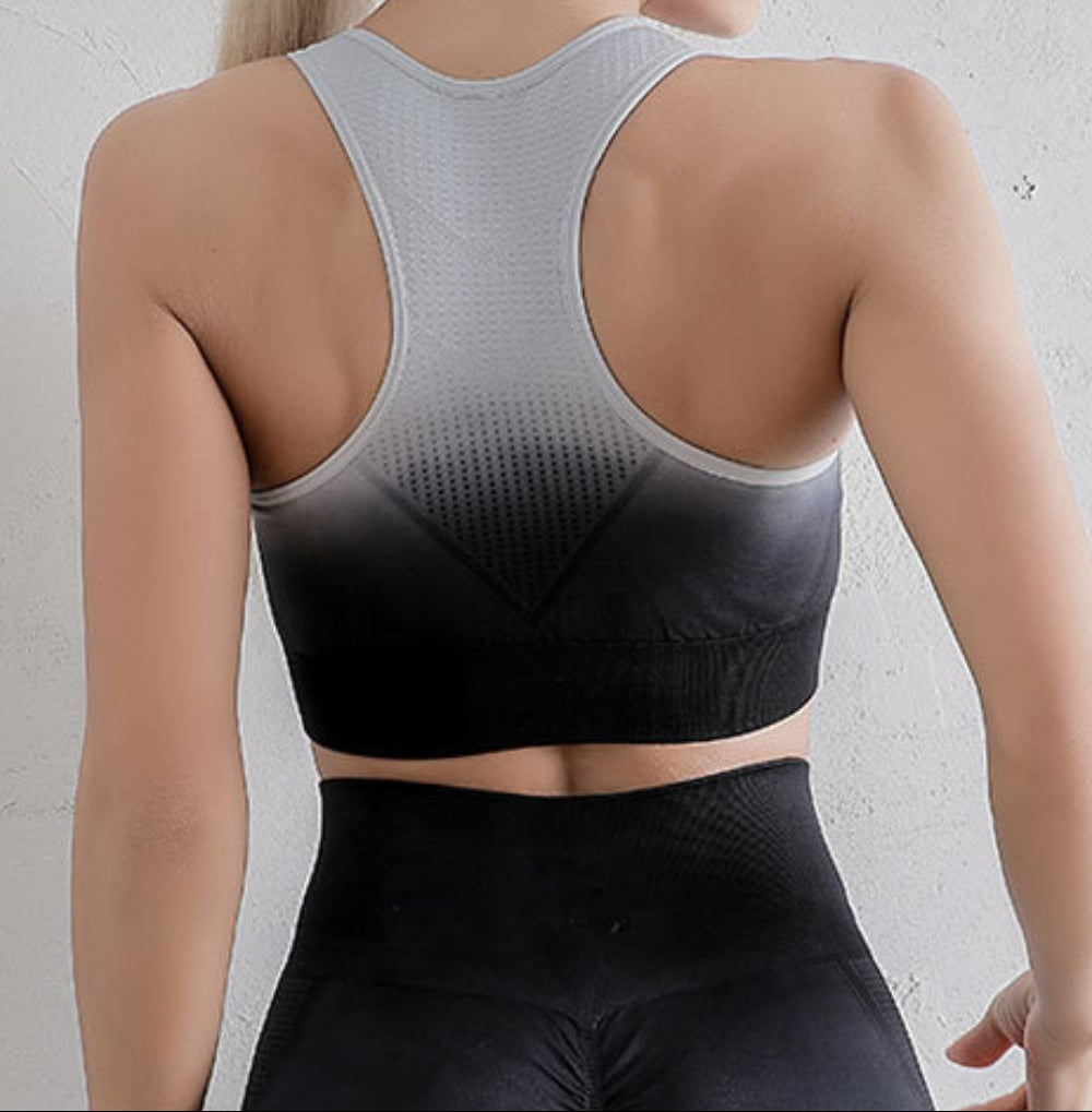 95570caf84834213adfdfe8aead8e19f-Max