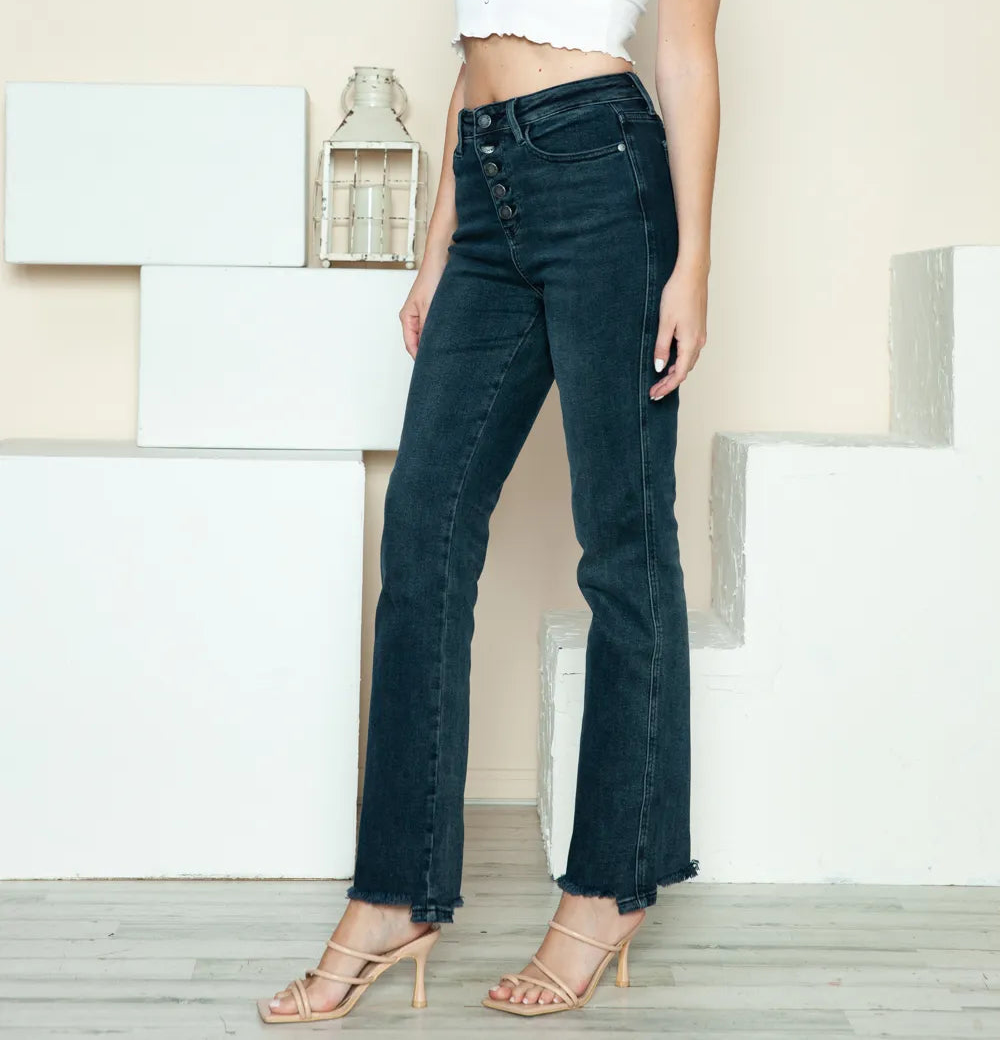 e36caf83-1f61-44c3-915b-e72e3527288d-Max