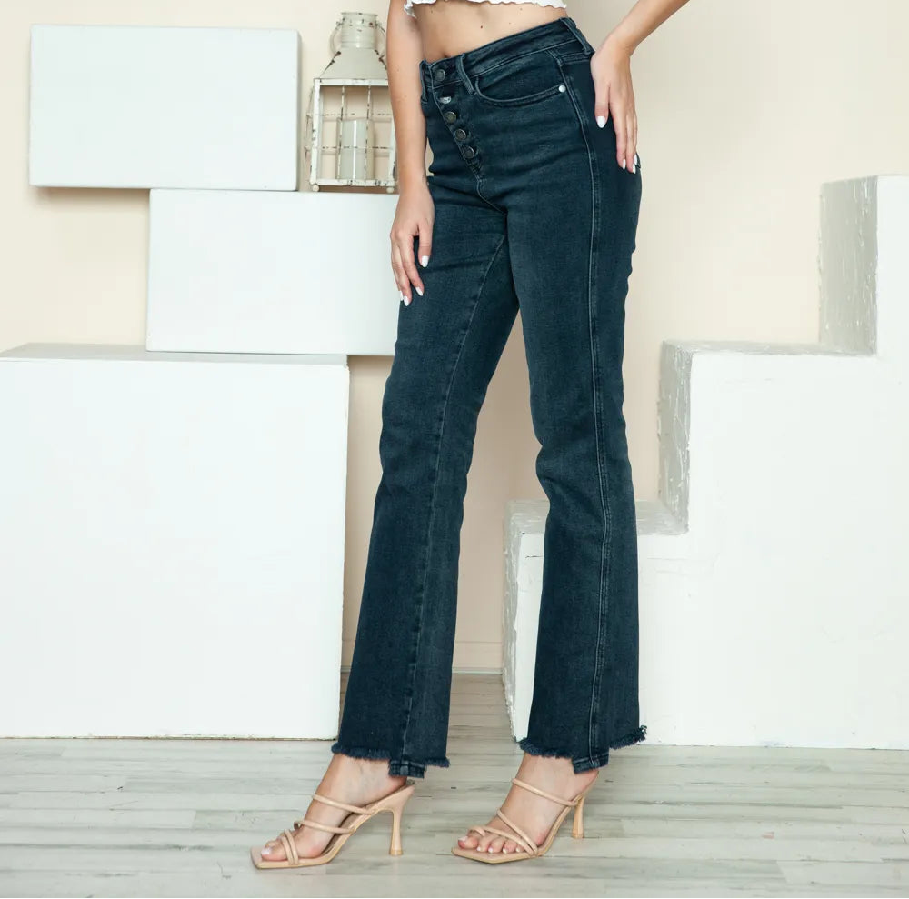 e8550477-8d1b-4515-9230-9efc5f0dc424-Max