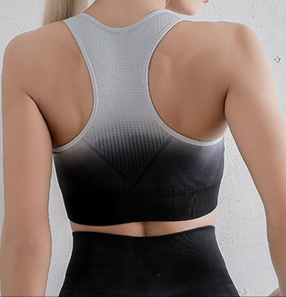 f5204b37fa0045c28149475ac2c35b3a-Max